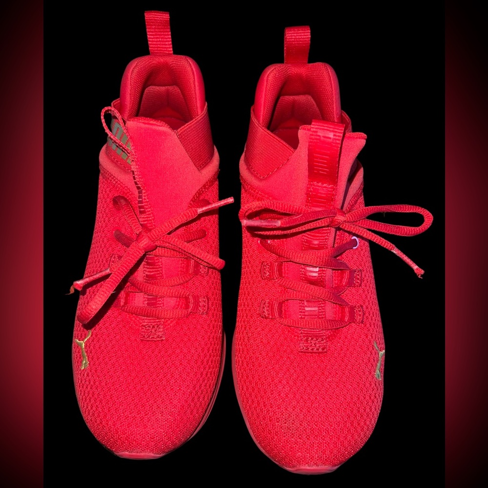 Women’s Red Puma Sneakers Size 7